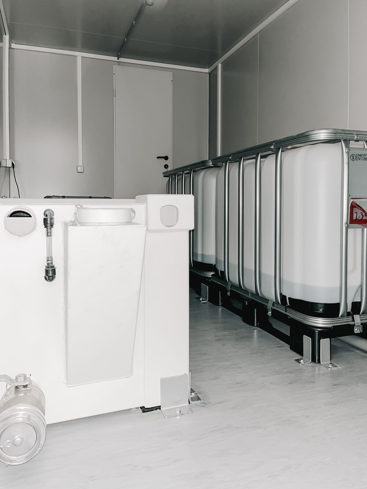 6m Sanitäranalge Frischwassertank Fäkalientank mieten kaufen